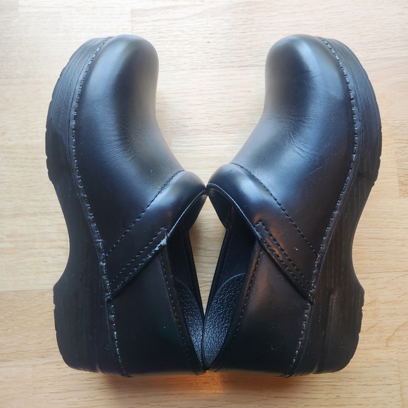 Danskos - Picture 4 of 11